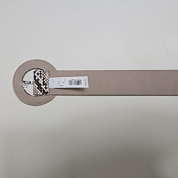 Kohl's Reptile Print Women's Belt 40" long Size M - Picture 7 of 7